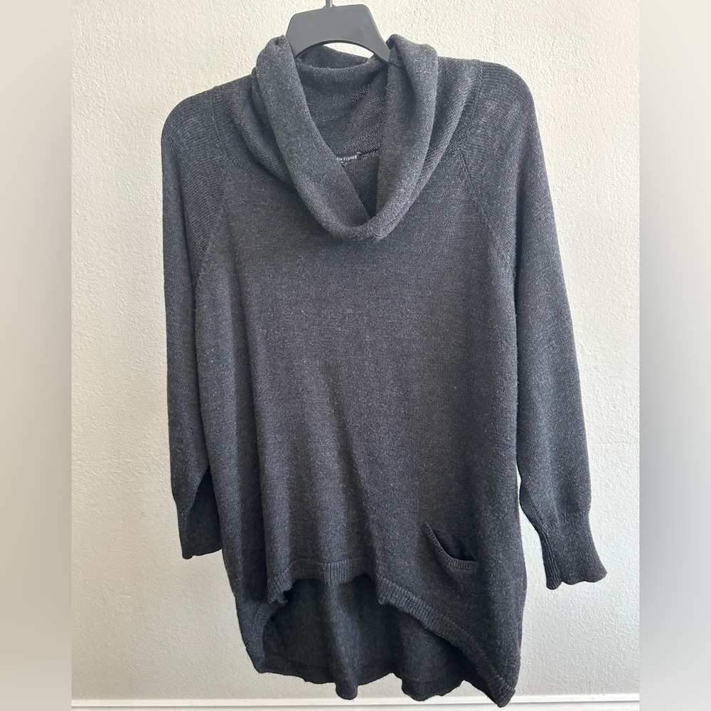 Eileen Fisher wool sweater. Size Medium. Great to wear with jeans and leggings.